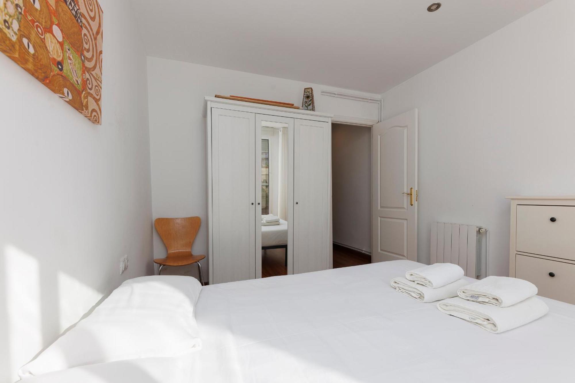 Aparteasy - Private Terrace, 3-Bedroom Apartment バルセロナ エクステリア 写真